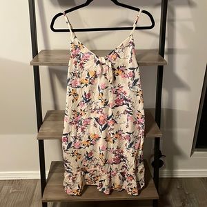 NWT Roxy floral dress, small